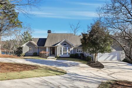 951 East Lake Drive