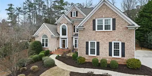 2005 Lake Shore Landing