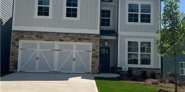 397 Lakeside Court