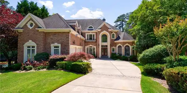 320 Newport Bay Cove