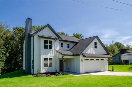 4450 Roberta Circle