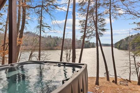 192 Grassy Knob Court