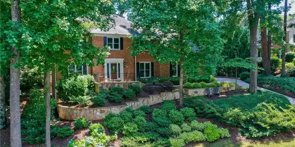 210 Clipper Bay