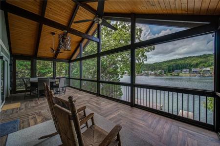 215 Narrows Drive