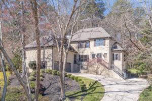 2755 LONG LAKE Court NE