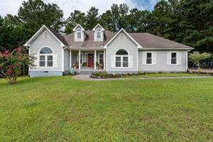 22 S Oaks Drive SE