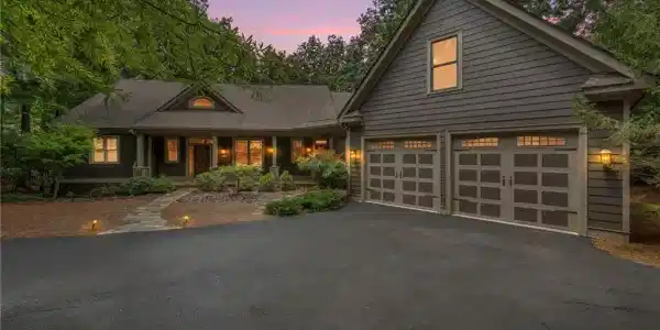 1033 Quail Cove Drive