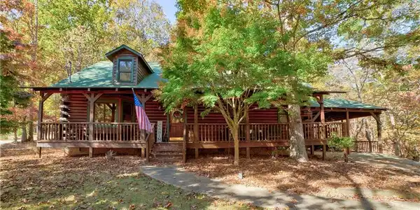 961 Tamarack Drive