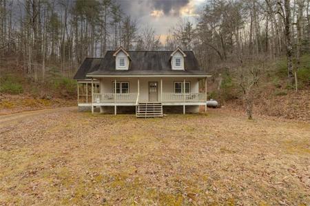 300 CAMERON Drive