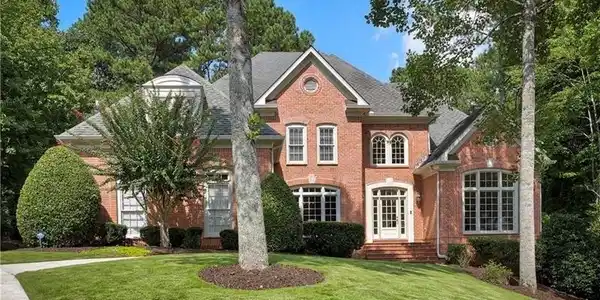 220 Newport Fairway