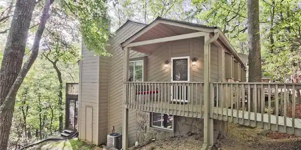 200 Villa Road Unit 111