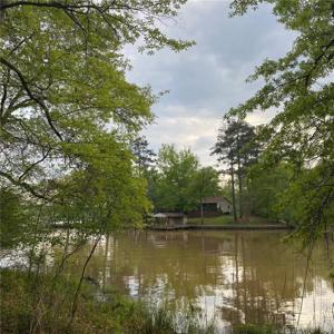 466 Twin Bridges