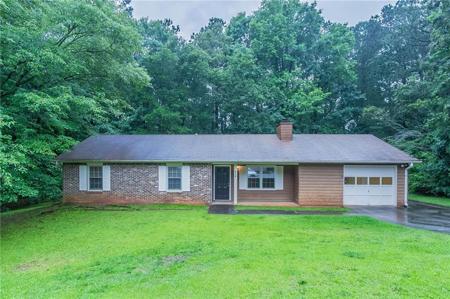604 Hamlet Court SE