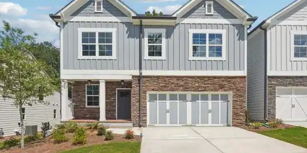 364 Lakeside Court