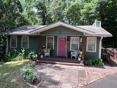 5585 Browns Bridge Road
