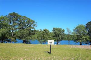576 Clearwater Landing