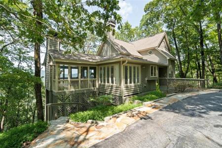 816 Ridgeview Drive