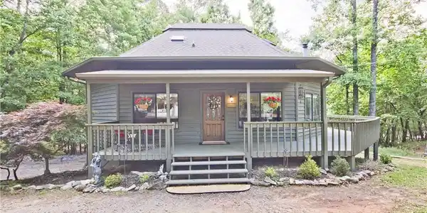 149 Long Swamp Drive