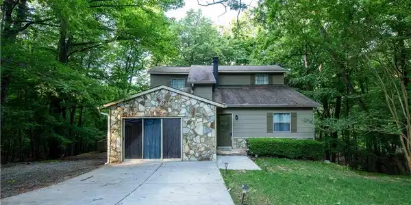 1875 Tamarack Drive