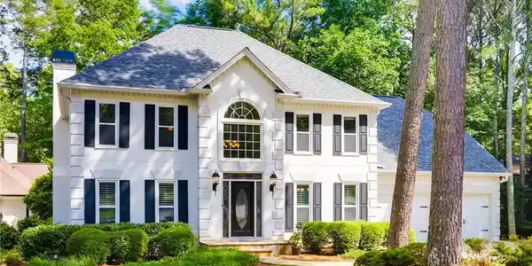 215 Lake Pines Pointe
