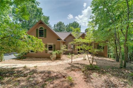 725 Cherokee Trail
