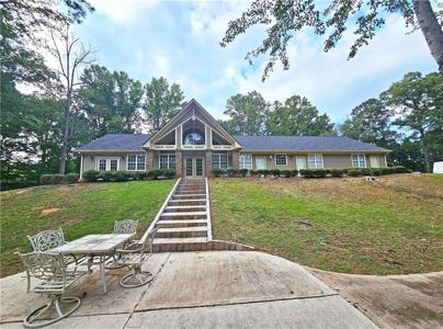 103 N Hidden Lake Drive