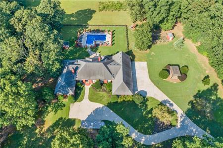 865 PJ East Road