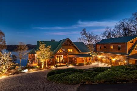 3406 Thunder Point