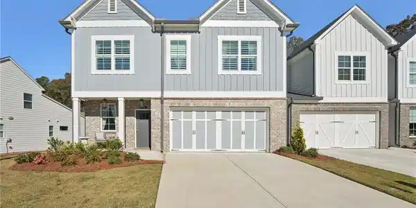 388 Lakeside Court