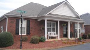 206 Courtyard Drive