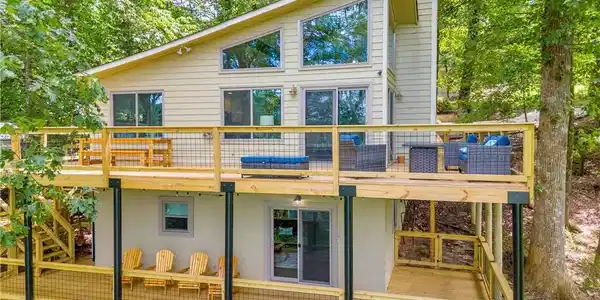 18 High Trail Vista Circle
