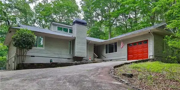 430 Tamarack Drive
