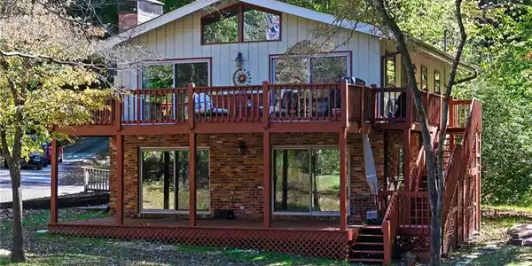 381 Crippled Oak Trail