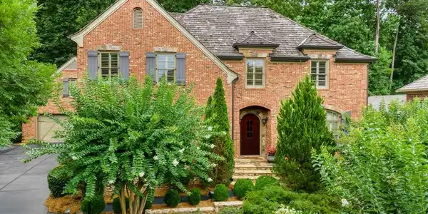 125 Ardsley Lane