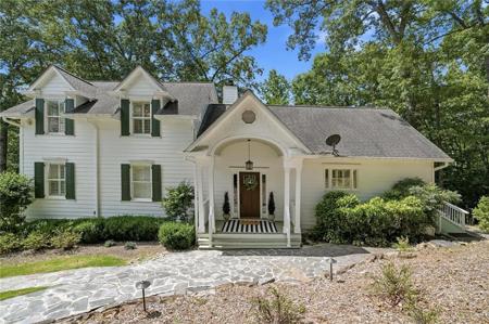 380 Fredricks Cove