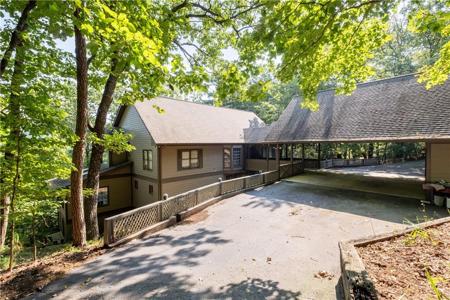112 Highland Farms Court