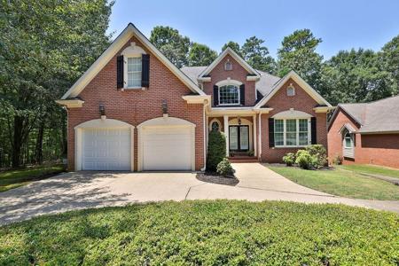 372 Woodbrook Crest