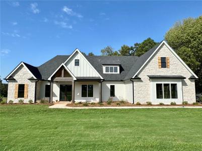 1080 Askew Trail
