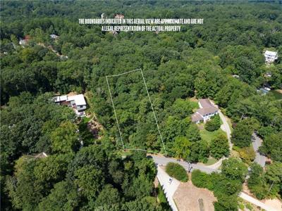 125 Lakeshore Drive