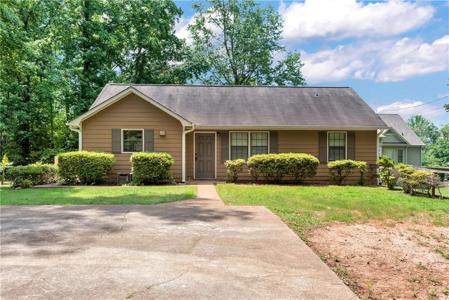 166 Walnut Cove
