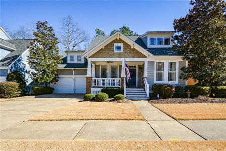 126 Woodbury Lane