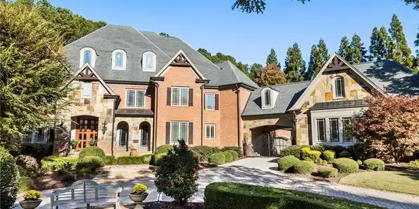 1050 Carnoustie Lane