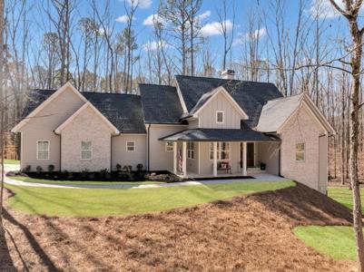 945 Victoria Landing Drive