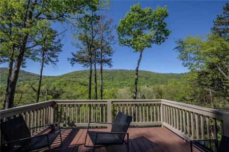 447 Teaberry Lane