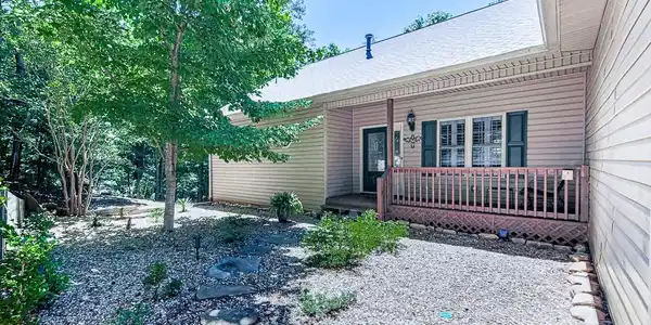 22 Oak Ridge Court