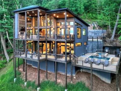 371 Genessee Path