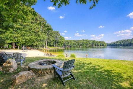 4387 S Berkeley Lake Road NW