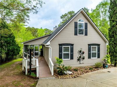 132 Waits Road NW