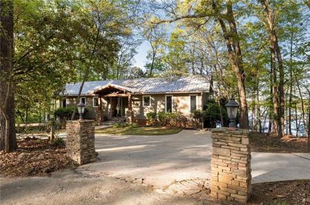 736 Cedar Ridge Road