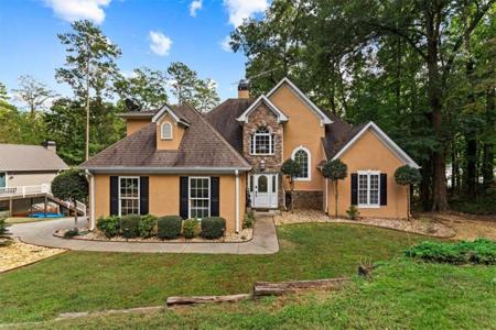 667 Cardinal Drive